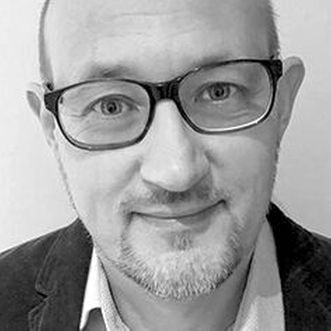 Dr. Andreas Glowania